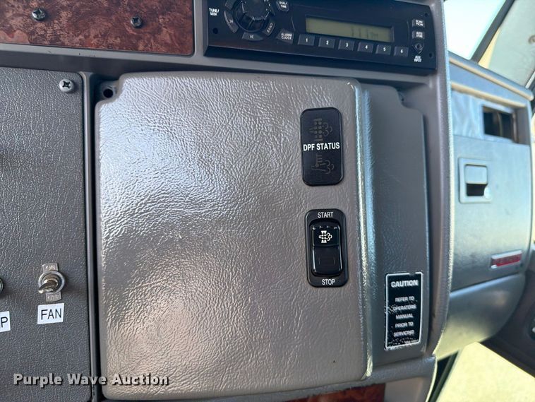 image for item FB5124 2010 Kenworth T370 oil acidizing pump truck