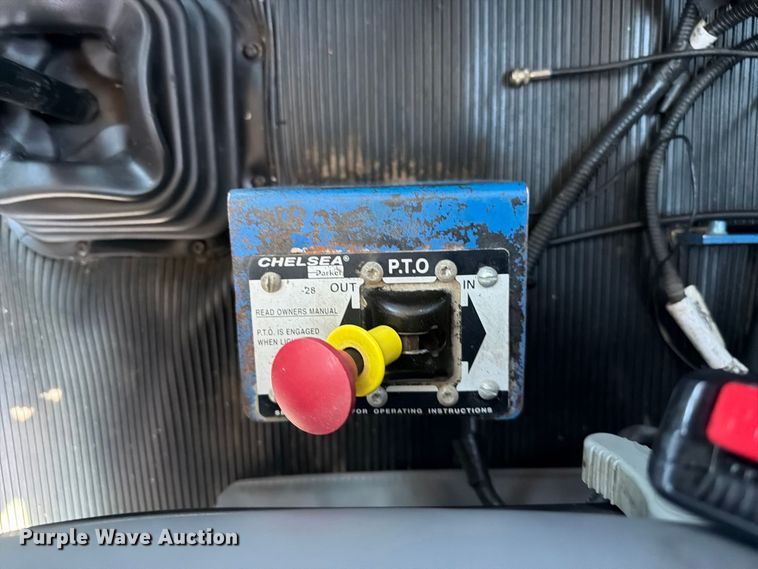 image for item FB5124 2010 Kenworth T370 oil acidizing pump truck