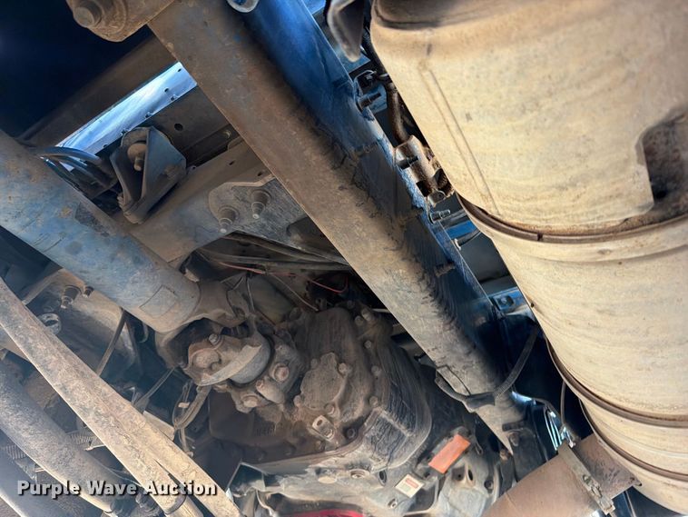 image for item FB5124 2010 Kenworth T370 oil acidizing pump truck