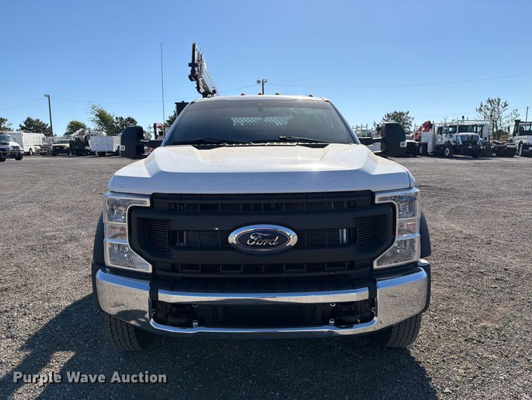 image for item FB5129 2021 Ford F550 Super Duty Ext. Cab utility / service truck