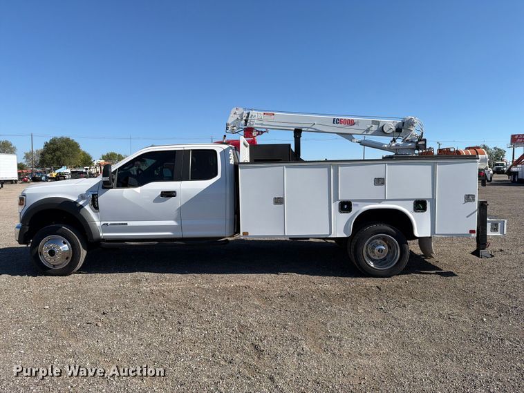 image for item FB5129 2021 Ford F550 Super Duty Ext. Cab utility / service truck