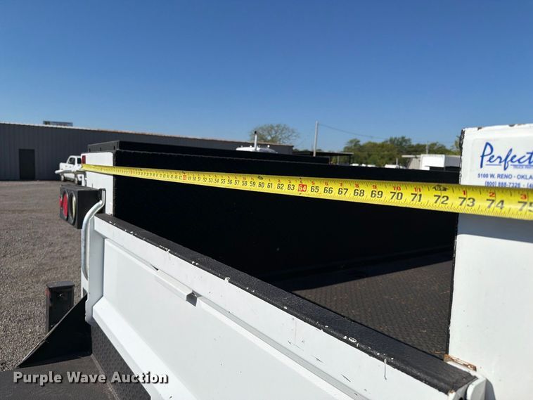 image for item FB5129 2021 Ford F550 Super Duty Ext. Cab utility / service truck
