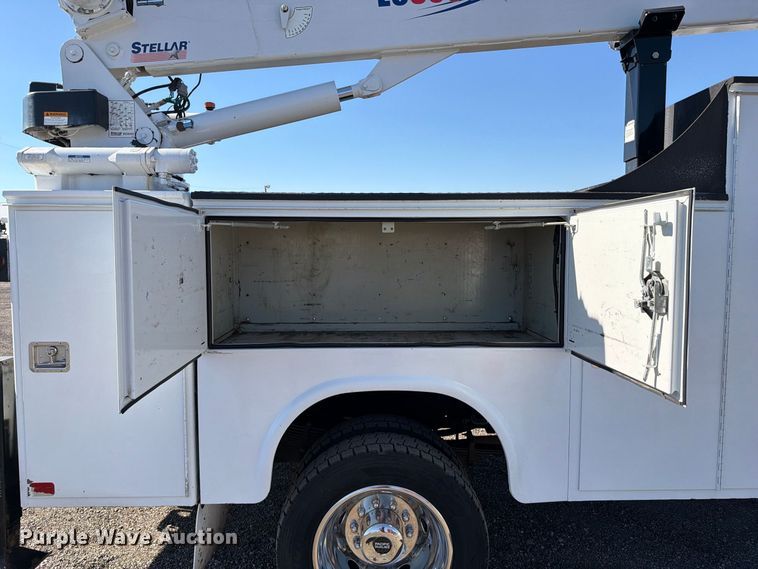 image for item FB5129 2021 Ford F550 Super Duty Ext. Cab utility / service truck