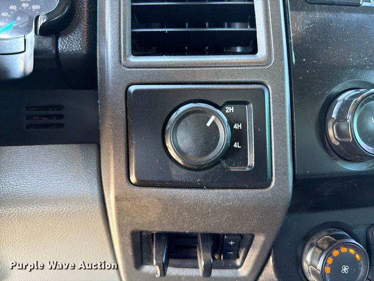 image for item FB5129 2021 Ford F550 Super Duty Ext. Cab utility / service truck