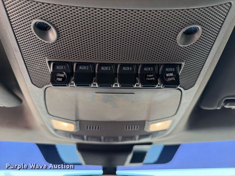 image for item FB5129 2021 Ford F550 Super Duty Ext. Cab utility / service truck