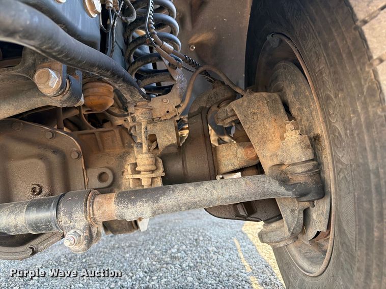 image for item FB5129 2021 Ford F550 Super Duty Ext. Cab utility / service truck