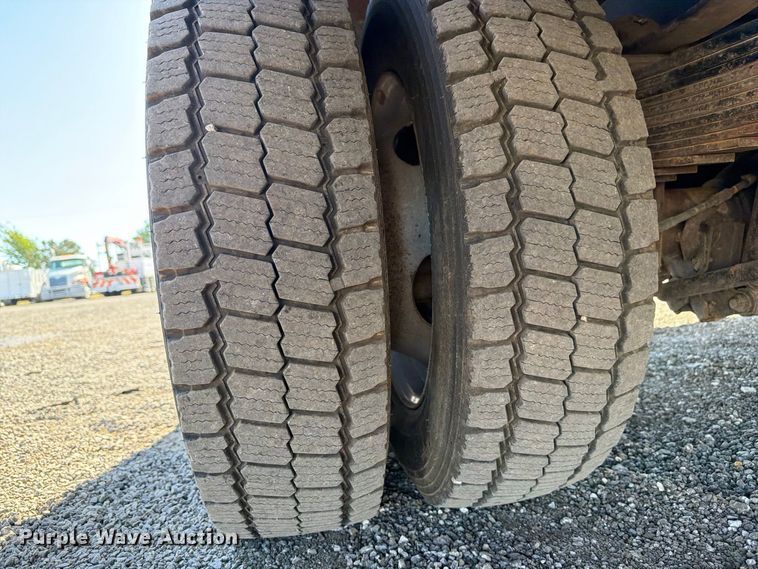 image for item FB5129 2021 Ford F550 Super Duty Ext. Cab utility / service truck