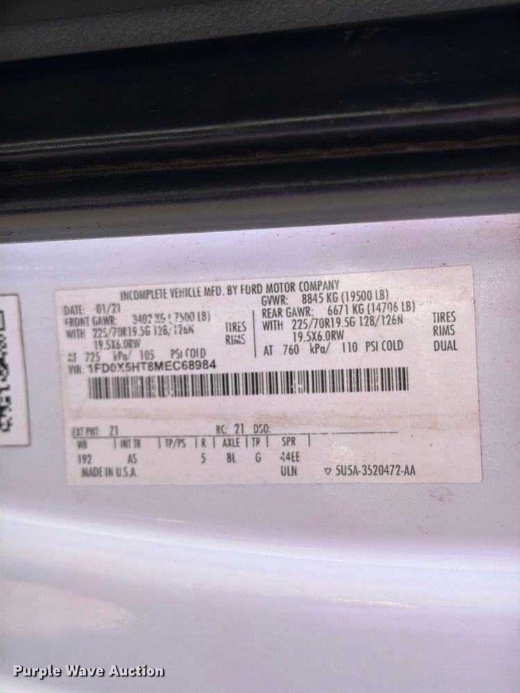 image for item FB5129 2021 Ford F550 Super Duty Ext. Cab utility / service truck