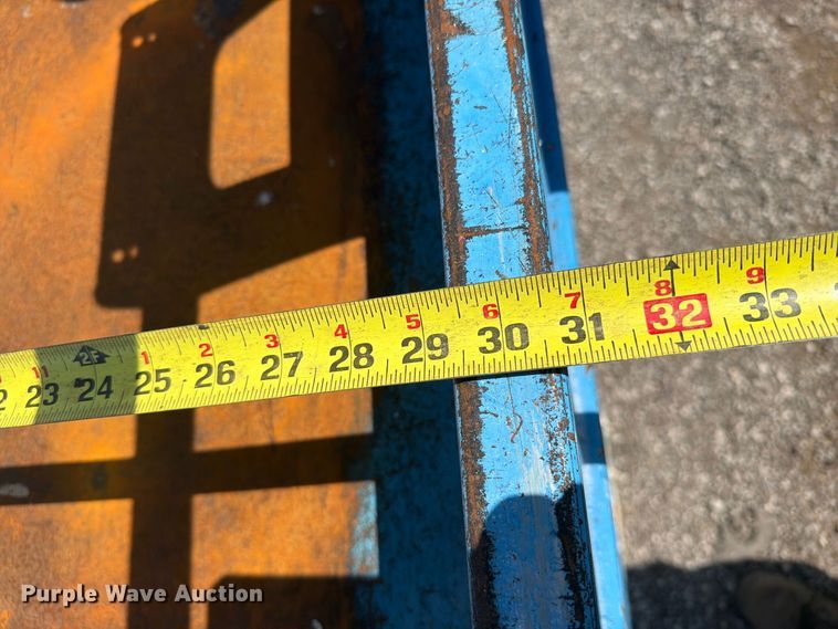 image for item FB5132 2000 Genie GS2032 scissor lift