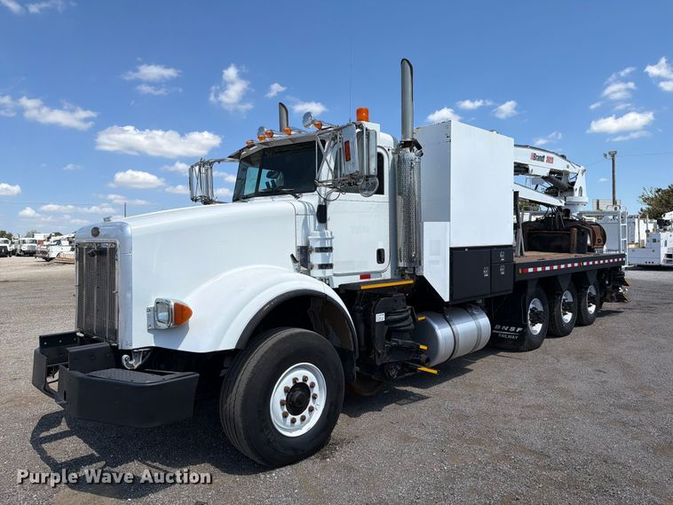 image for item FB5133 2005 Peterbilt 357 crane truck