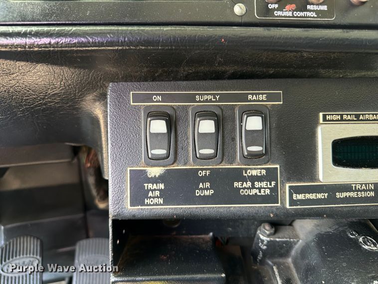 image for item FB5133 2005 Peterbilt 357 crane truck