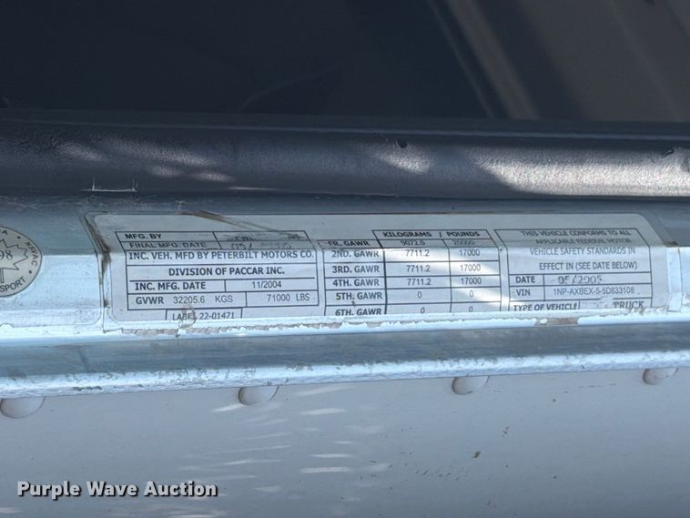 image for item FB5133 2005 Peterbilt 357 crane truck