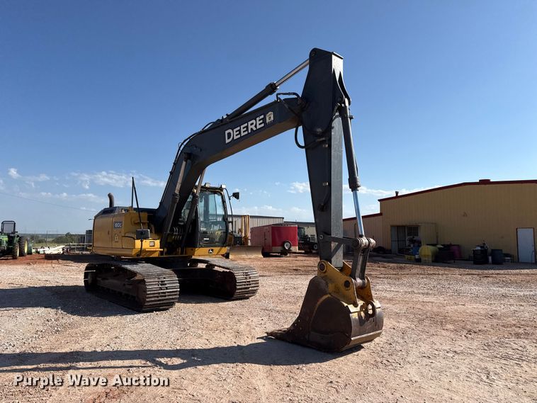 image for item FB6899 2012 John Deere 180G excavator