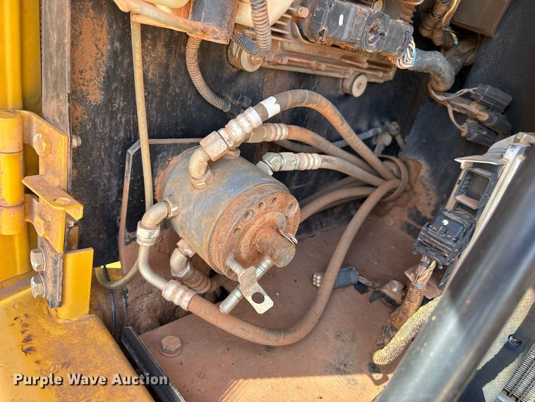 image for item FB6899 2012 John Deere 180G excavator