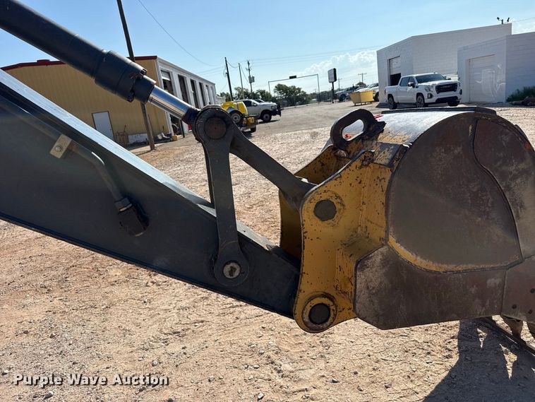 image for item FB6899 2012 John Deere 180G excavator