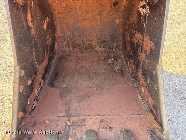 image for item FB6899 2012 John Deere 180G excavator