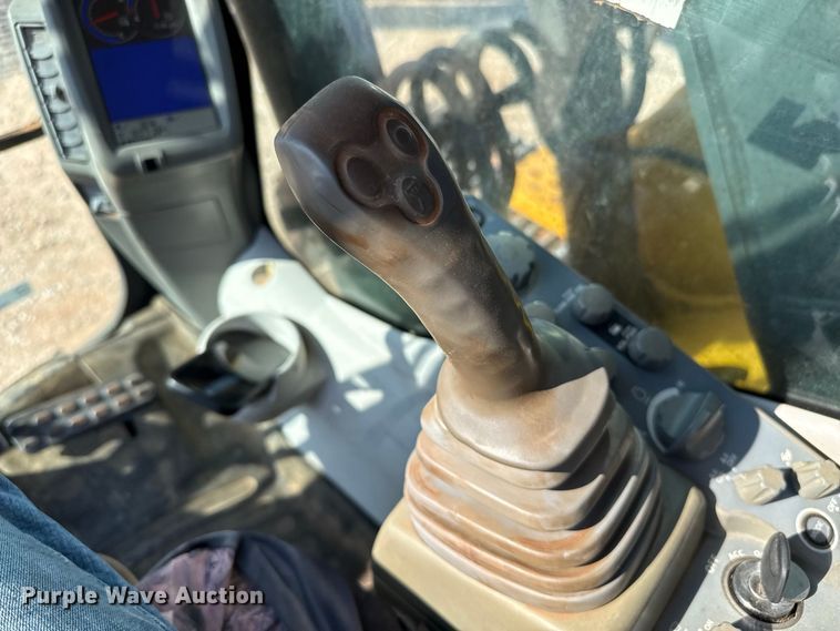image for item FB6899 2012 John Deere 180G excavator
