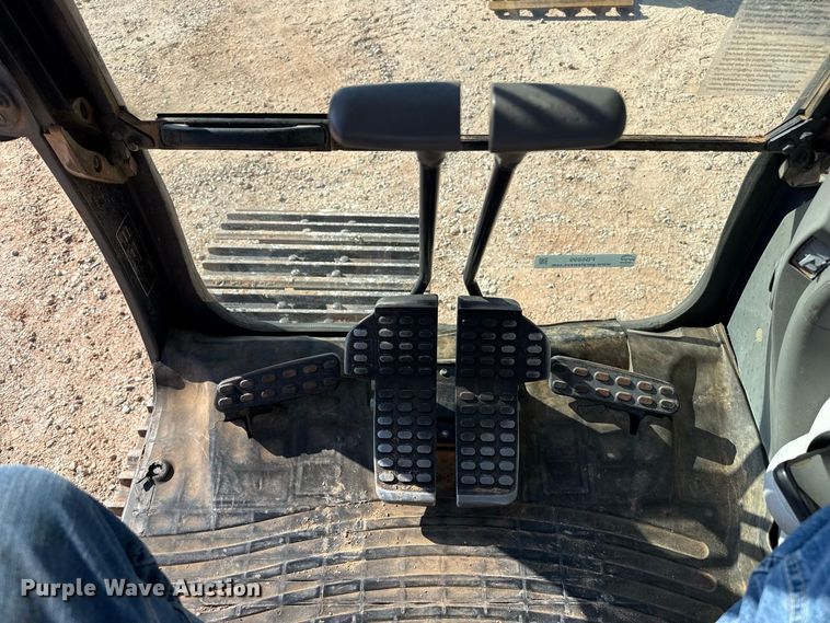 image for item FB6899 2012 John Deere 180G excavator