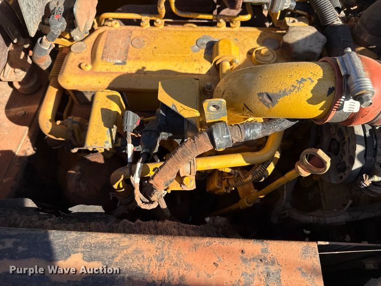 image for item FB6899 2012 John Deere 180G excavator
