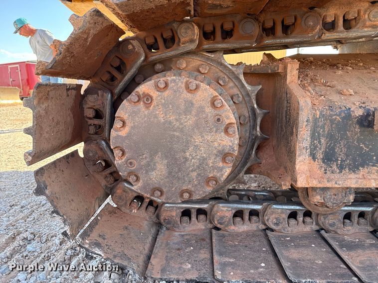 image for item FB6899 2012 John Deere 180G excavator