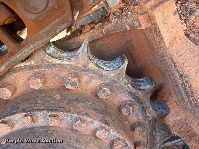 image for item FB6899 2012 John Deere 180G excavator