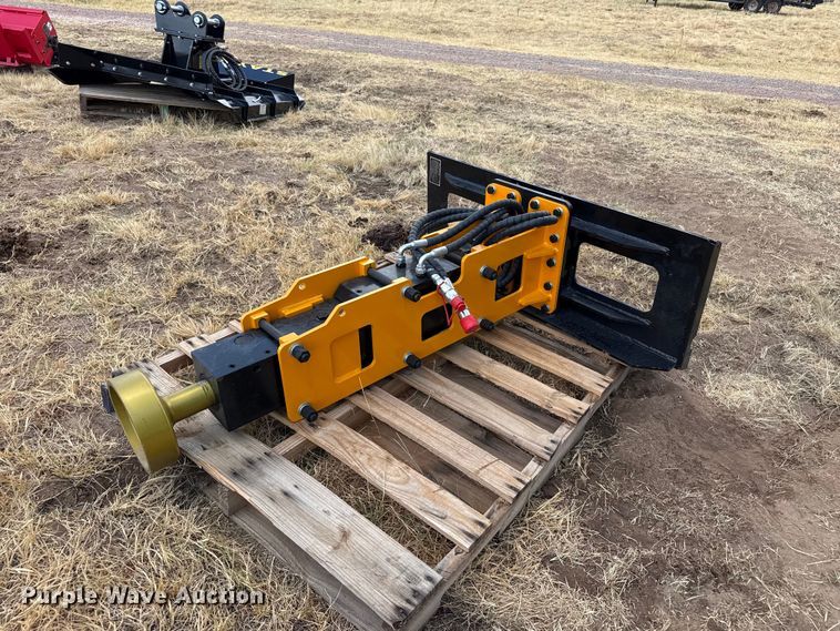 2026 GIYI D680 skid steer post driver