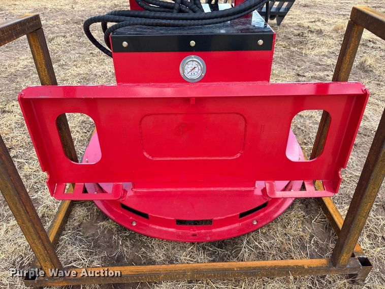 image for item FB6910 2026 GIYI FB77 skid steer feller buncher