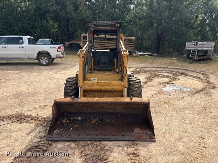 image for item FB6940 Case Uniloader skid steer loader