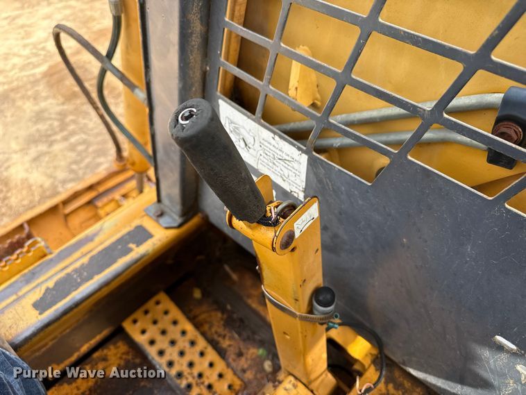 image for item FB6940 Case Uniloader skid steer loader