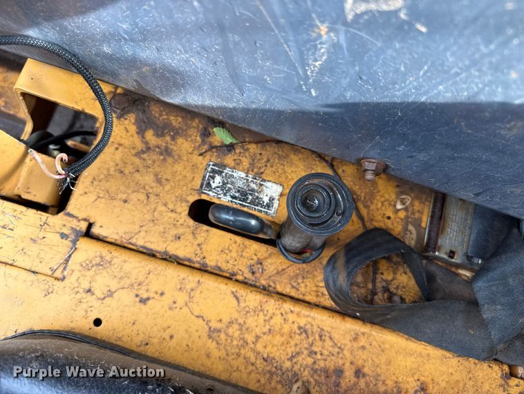 image for item FB6940 Case Uniloader skid steer loader