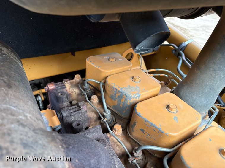 image for item FB6940 Case Uniloader skid steer loader