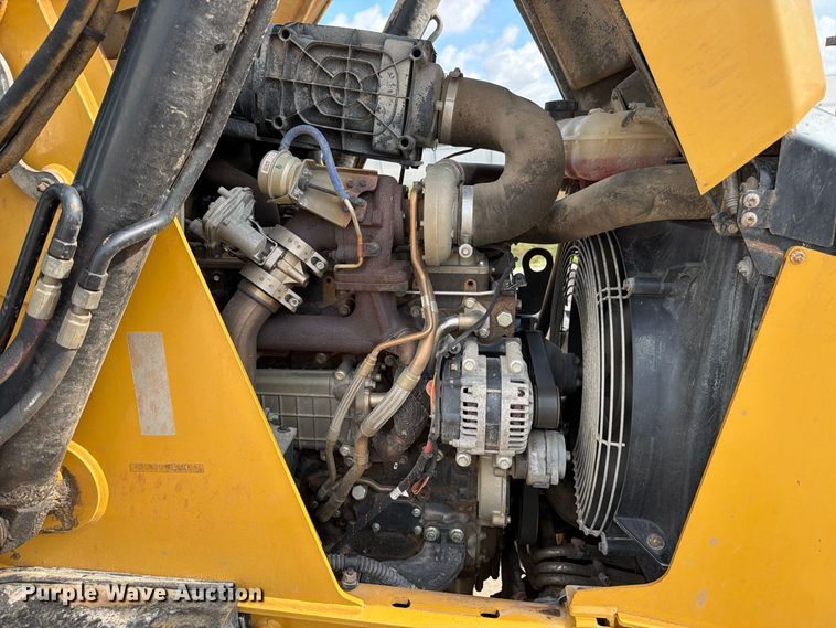 image for item FB8308 2015 Caterpillar 416F2 backhoe