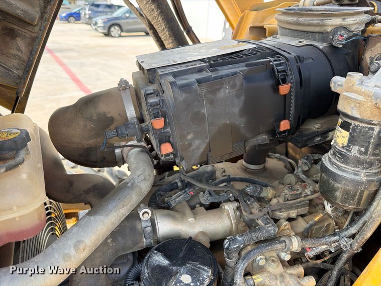 image for item FB8308 2015 Caterpillar 416F2 backhoe