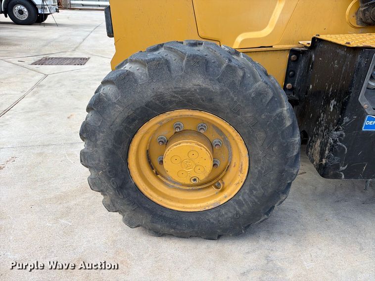 image for item FB8308 2015 Caterpillar 416F2 backhoe