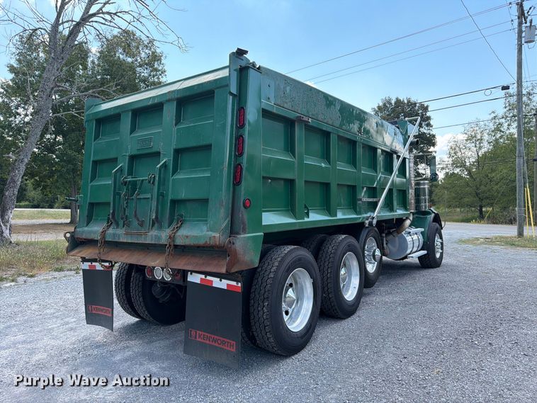 image for item FC3330 2006 Kenworth T800 dump truck