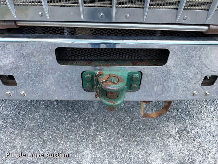 image for item FC3330 2006 Kenworth T800 dump truck