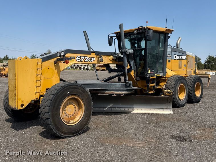 image for item FC4242 2014 John Deere 672GP motor grader