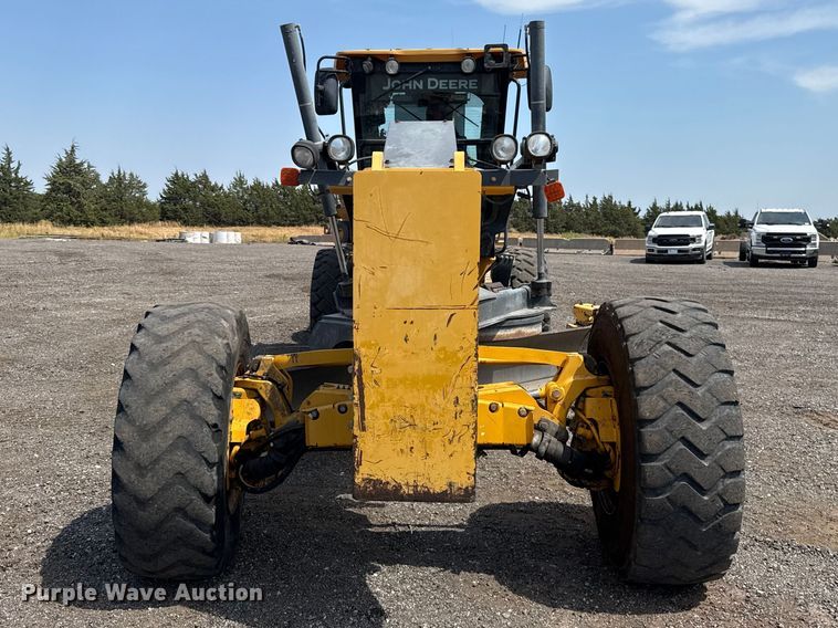 image for item FC4242 2014 John Deere 672GP motor grader