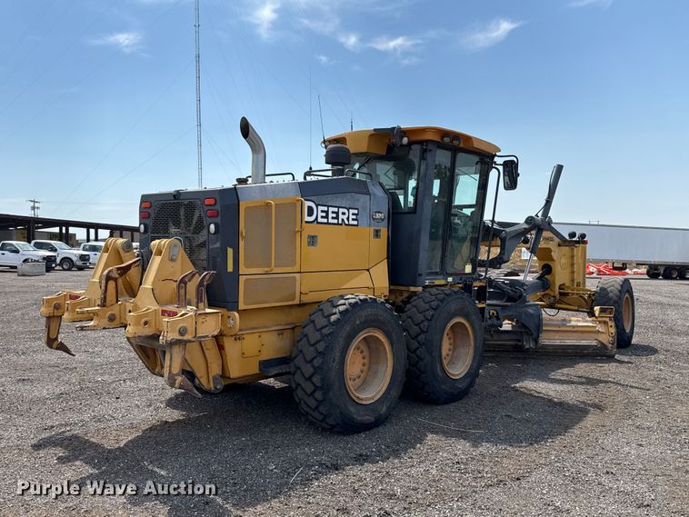 image for item FC4242 2014 John Deere 672GP motor grader