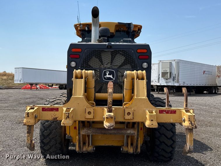 image for item FC4242 2014 John Deere 672GP motor grader