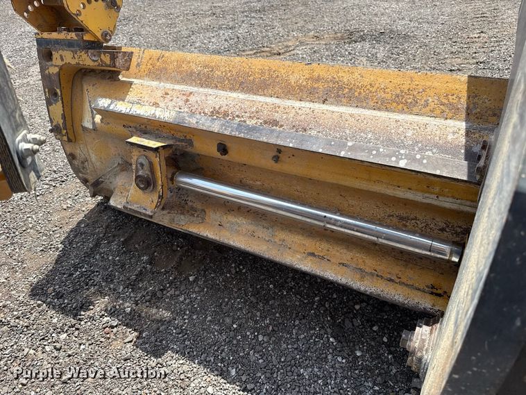 image for item FC4242 2014 John Deere 672GP motor grader