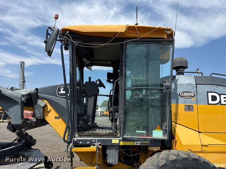 image for item FC4242 2014 John Deere 672GP motor grader