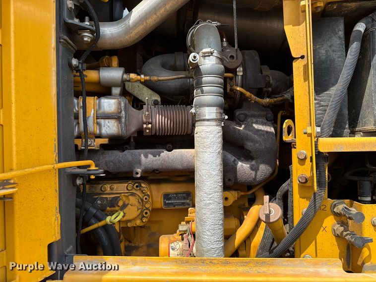 image for item FC4242 2014 John Deere 672GP motor grader
