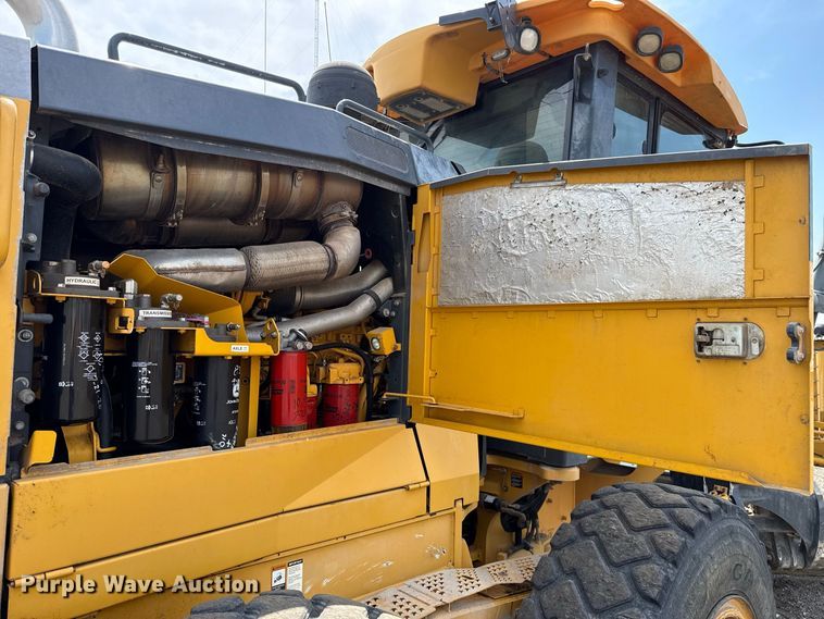 image for item FC4242 2014 John Deere 672GP motor grader