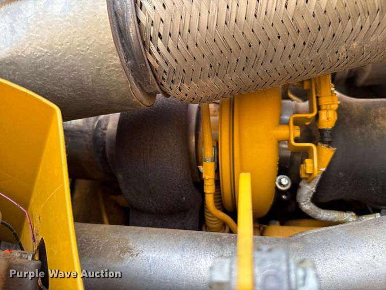image for item FC4242 2014 John Deere 672GP motor grader
