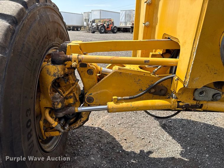 image for item FC4242 2014 John Deere 672GP motor grader