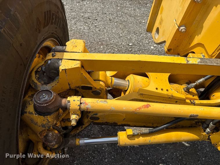 image for item FC4242 2014 John Deere 672GP motor grader