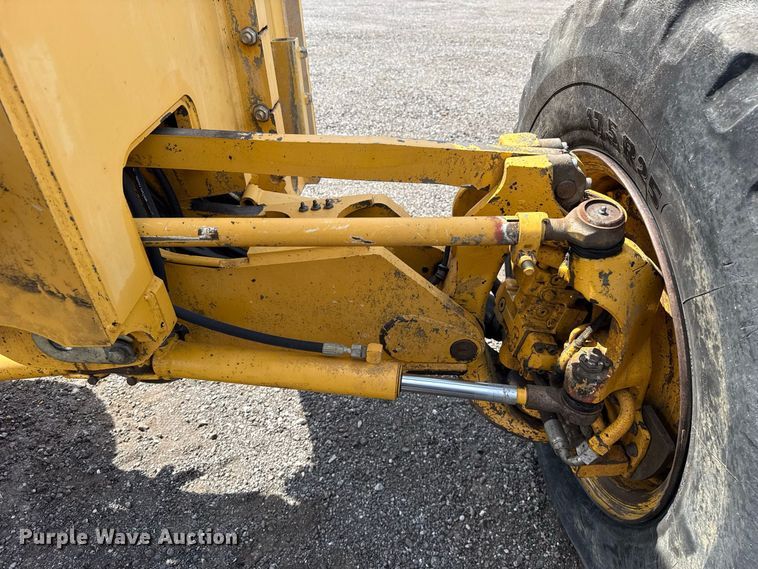 image for item FC4242 2014 John Deere 672GP motor grader