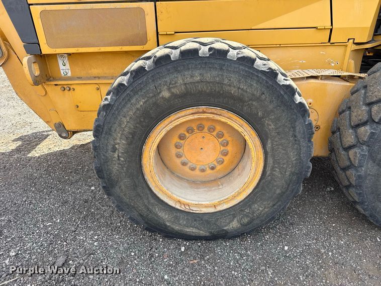 image for item FC4242 2014 John Deere 672GP motor grader