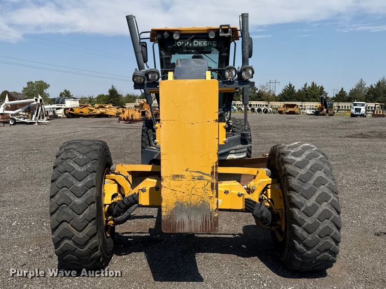 image for item FC4245 2013 John Deere 772GP motor grader